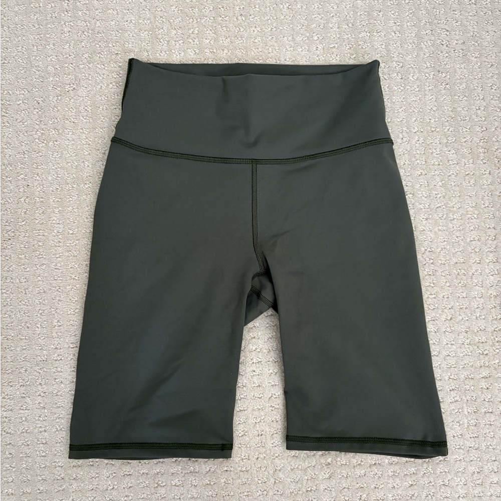 Fabletics Define PowerHold Safari High-Waisted Short